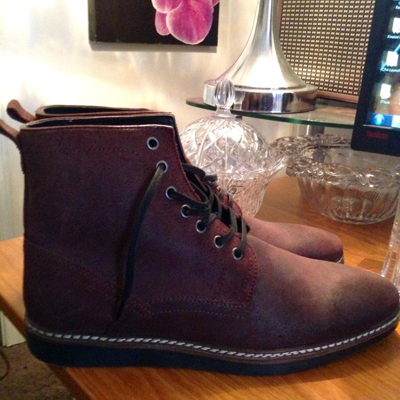 🔥NEW ASOS brown w/ black sole lace up ankle boot - Picture 7 of 8